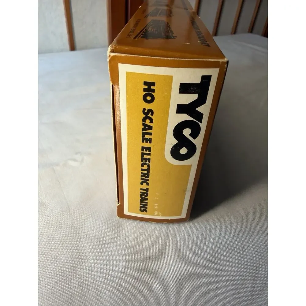 Vintage 1975 TYCO 344-E Union Pacific Hopper Car HO Scale UP 62040 Boxed